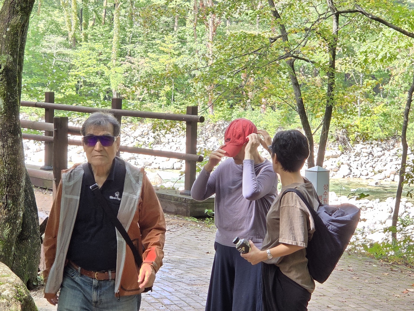 모자와선글라스